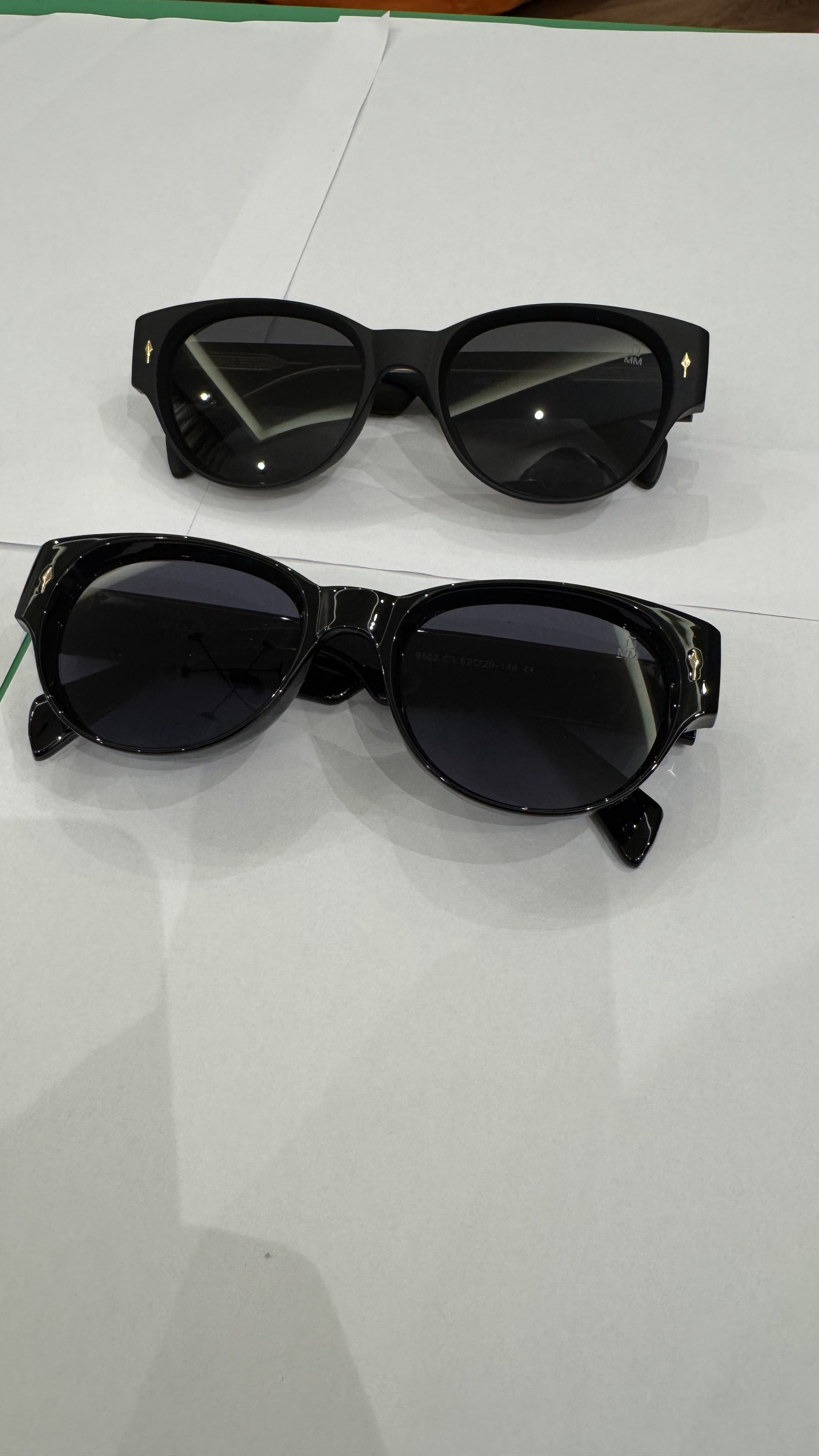 Liva Black/Dark Blue