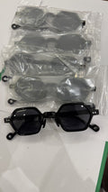 Mika Glossy Black
