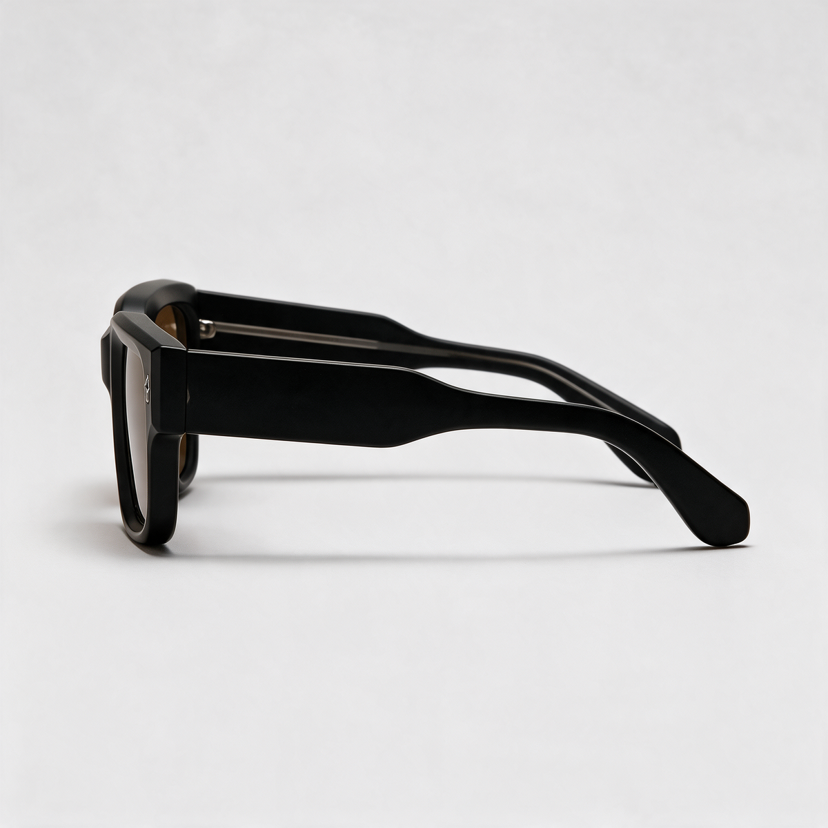 Modo in Glossy Black