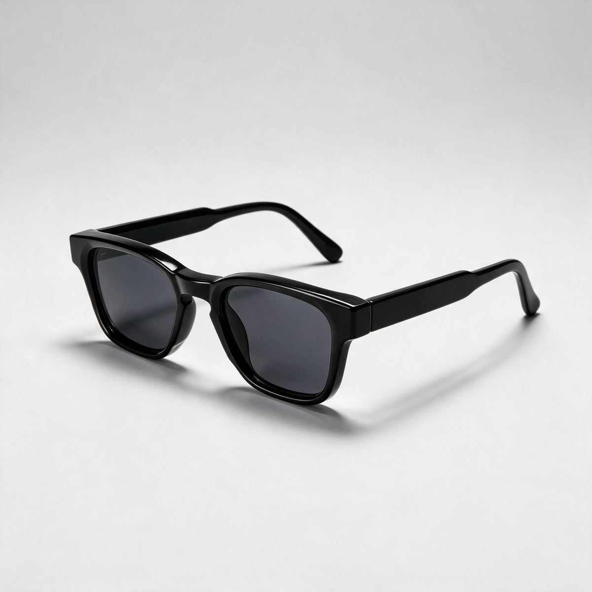 Alto in Glossy Black