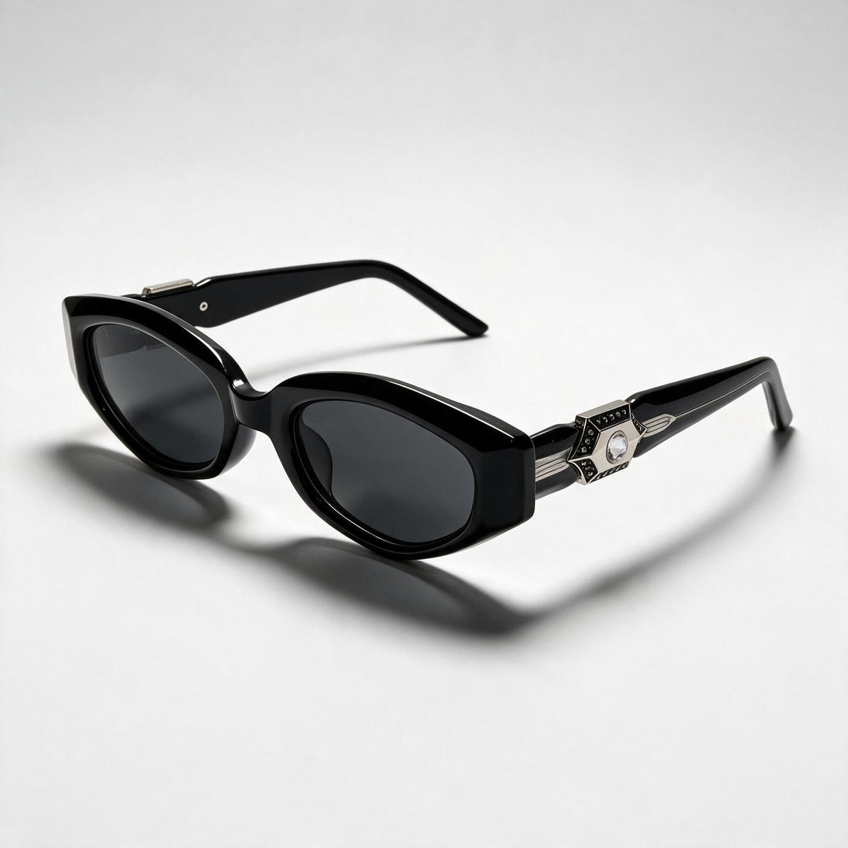 Vega Glossy Black