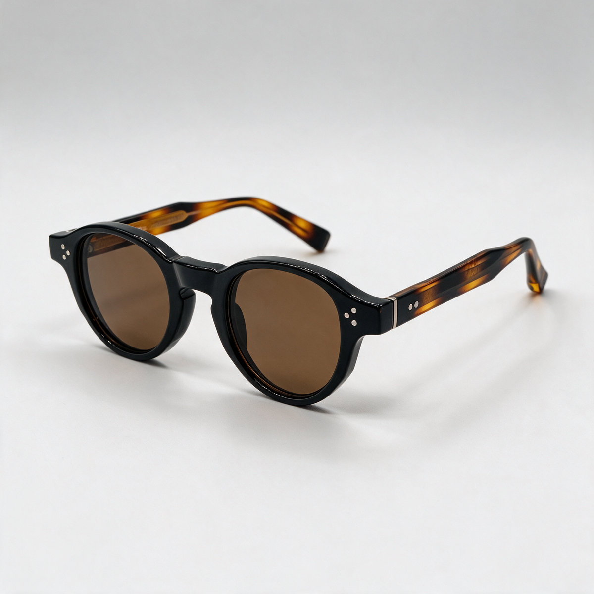 Vaya in Black Leopard Trim